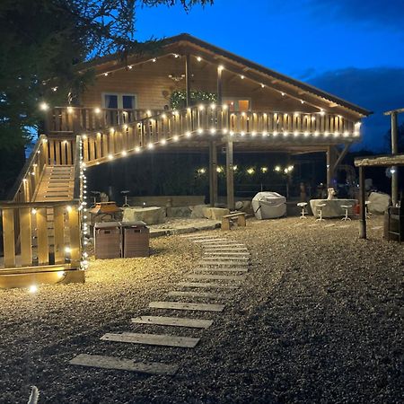 Greenvale Cabins Forkhill Екстер'єр фото