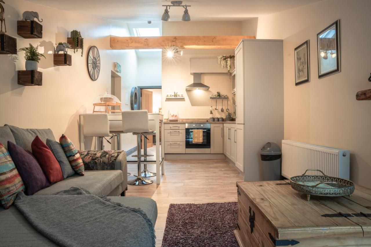 Greenvale Cabins Forkhill Екстер'єр фото