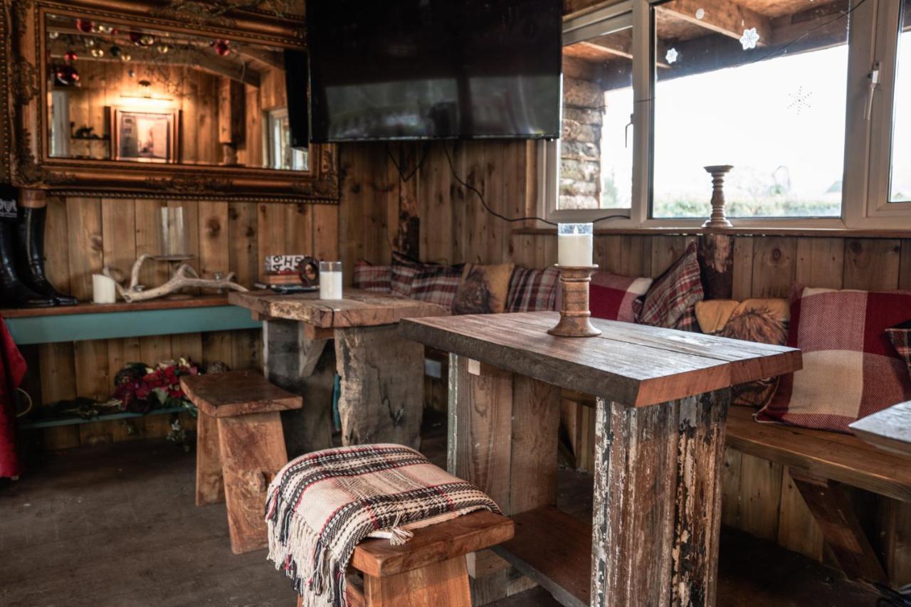 Greenvale Cabins Forkhill Екстер'єр фото