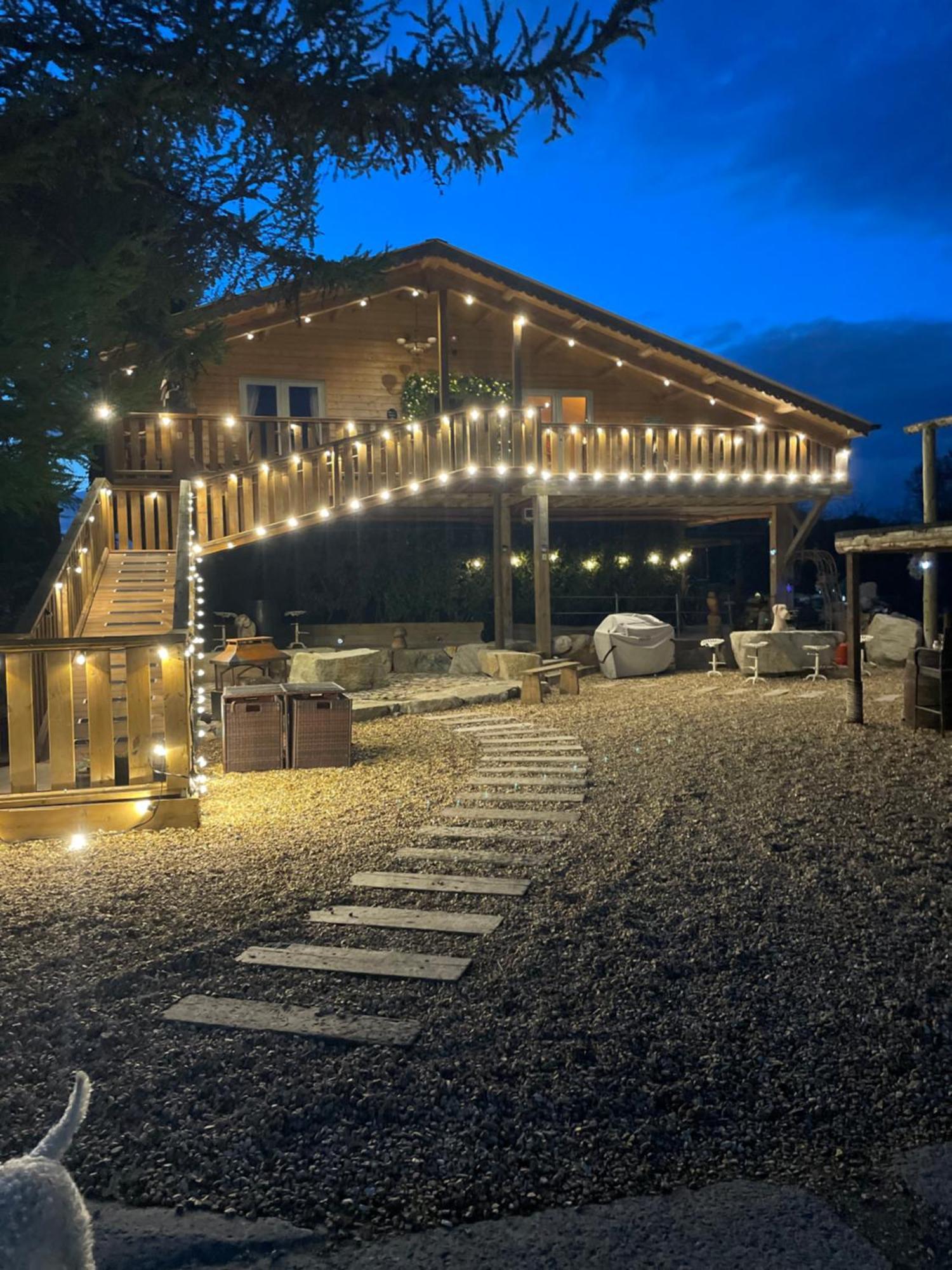 Greenvale Cabins Forkhill Екстер'єр фото